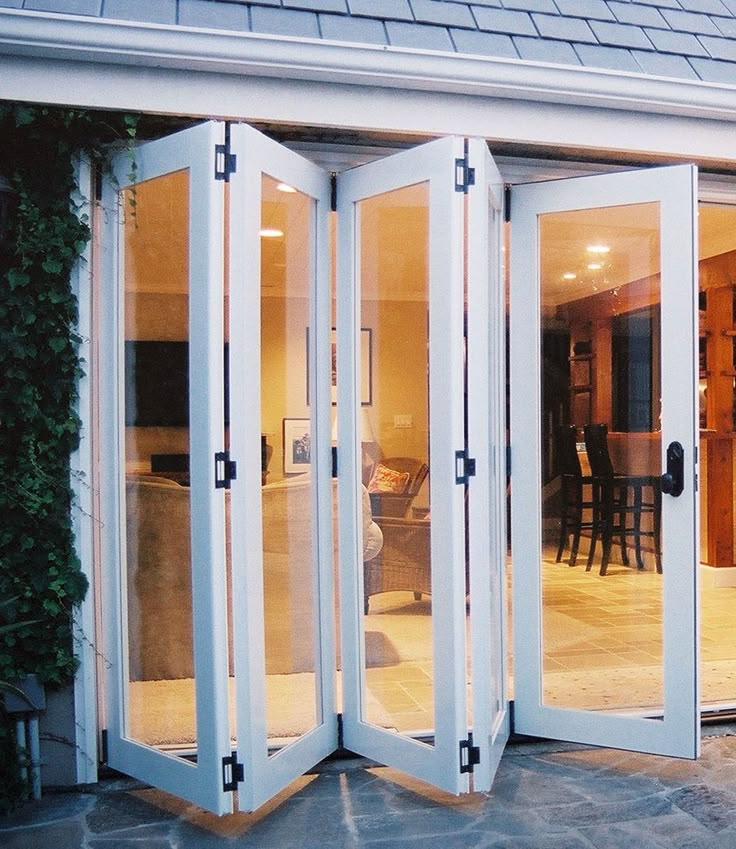 Fixed Doors